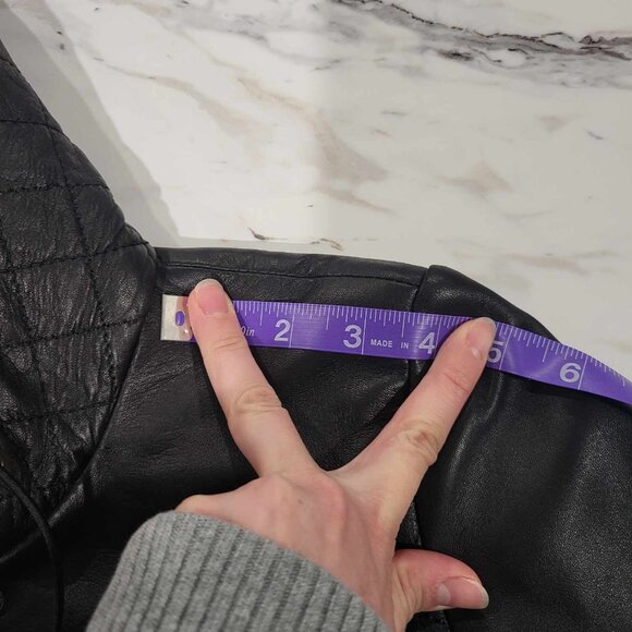 Ladies Leather Jacket - Picture 7 of 14